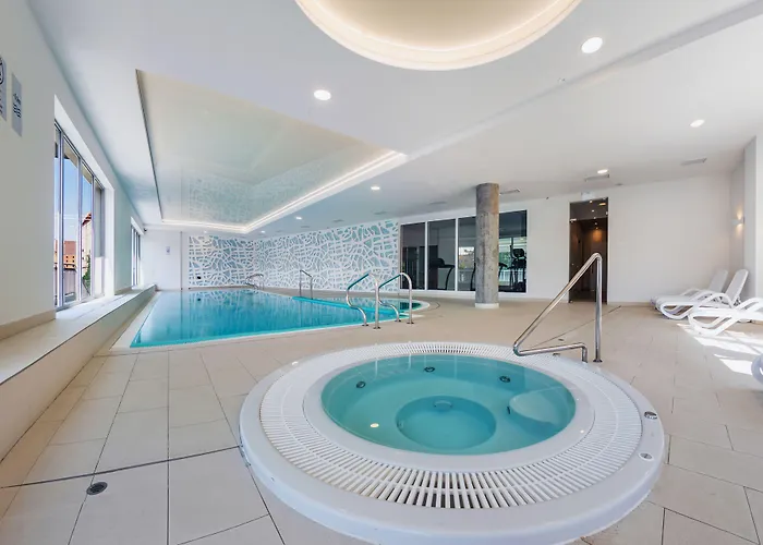 Waterlane Island, Sun & Snow *